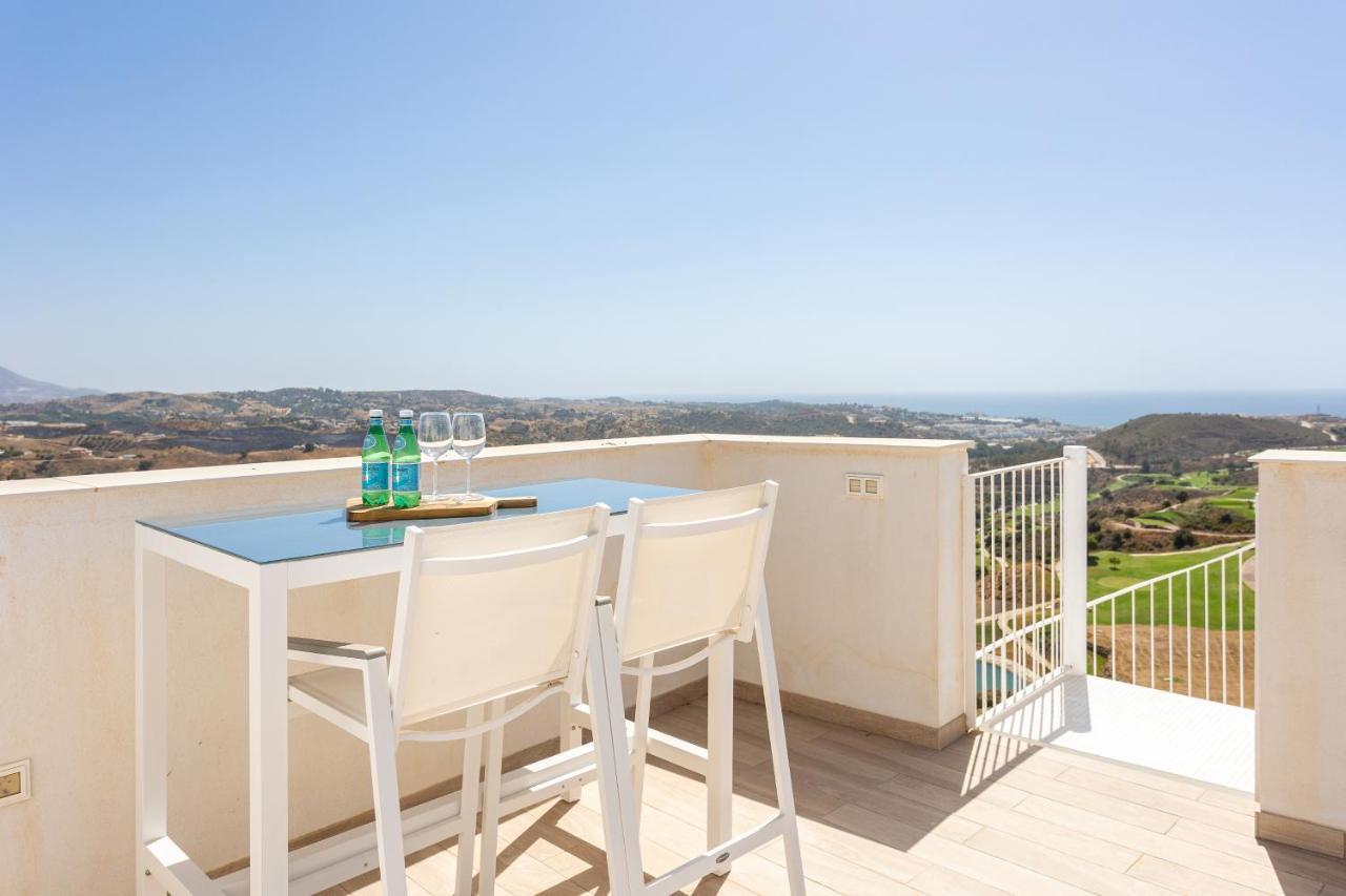 Luxury Penthouse Large Terrace Or79 By Aora *